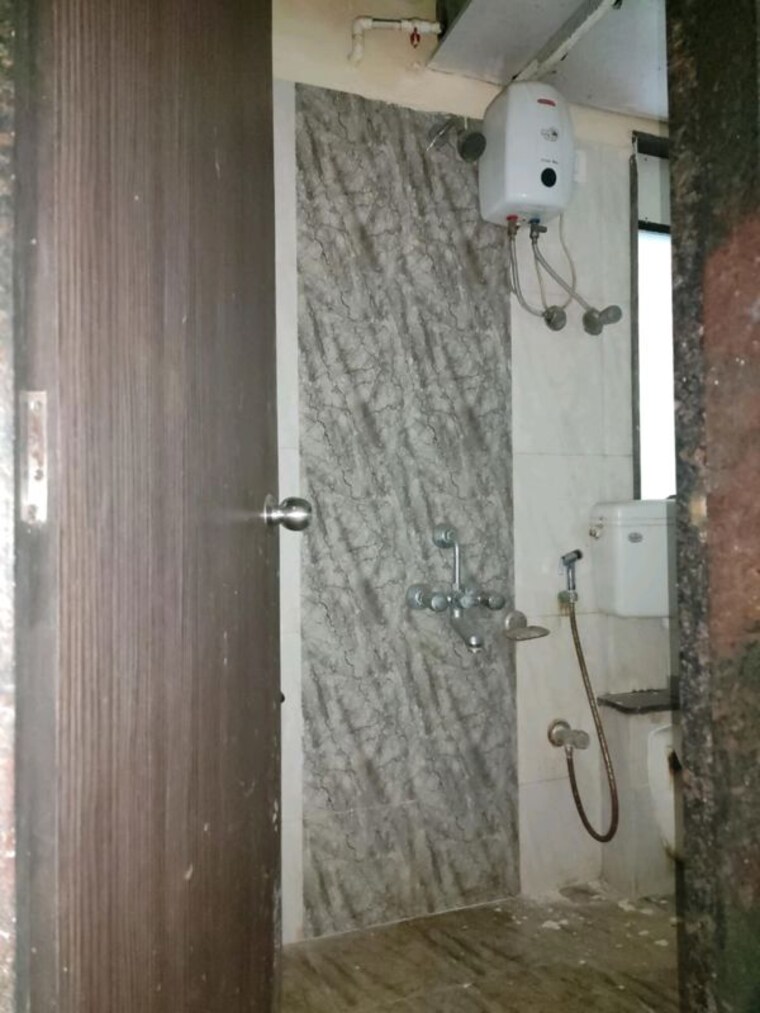 Bathroom, ekta-parks-ville 2 Bedroom 583 Sq.Ft. Apartment In Virar West Palghar 10683131