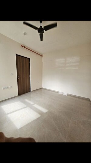 Room in 1 BHK Apartment at Piramal Vaikunth, Balkum Pada – for Rent