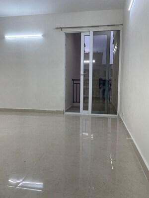 Room in 3 BHK Apartment at Signature Global City 81, Sector 81 – for Rent