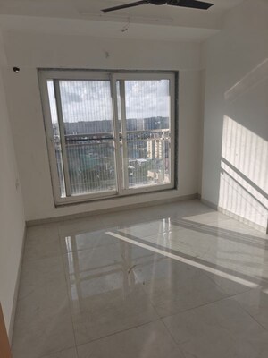 Room in 2 BHK Apartment at Vaibhav Laxmi Corporate Park, Chembur – for Rent