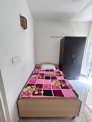 Bedroom in 3 BHK Apartment at Maple Heights, Sector 43 – for Rent