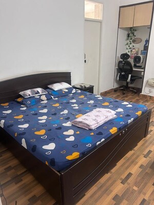 Bedroom in 3 BHK Apartment at Maple Heights, Sector 43 – for Rent