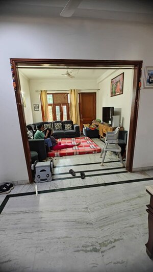 Gym in 3 BHK Builder Floor at Sector 23 – for Rent