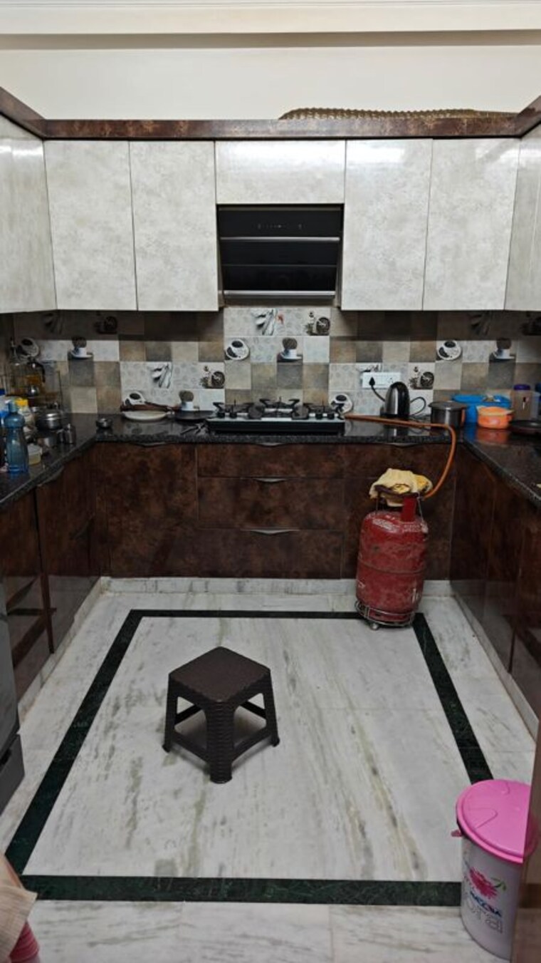 Kitchen, sector 23 3 Bedroom 1600 Sq.Ft. Builder Floor In Sector 23 Gurgaon 10683202