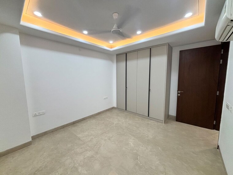 Living Room, safdarjung enclave 3 Bedroom 125 Sq.Yd. Builder Floor In Safdarjung Enclave Delhi 10683205