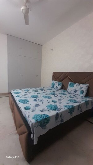 Bedroom in 3 BHK Builder Floor at Sector 23 – for Rent