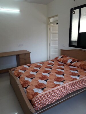 Bedroom in 1 BHK Apartment at Santacruz West – for Rent