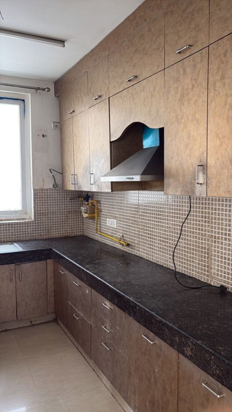 Bathroom, 3c-lotus-boulevard 2 Bedroom 1133 Sq.Ft. Apartment In Sector 100 Noida 10683226