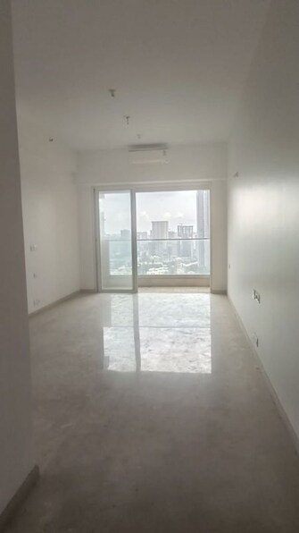 2 BHK +  900 Sq.Ft. Apartment in Kalpataru Radiance