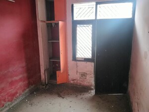 Room in  Apartment at Loni – for Sale