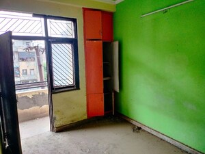 Room in  Apartment at Loni – for Sale