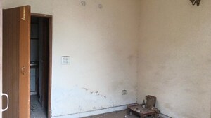 Room in  Apartment at Loni – for Sale