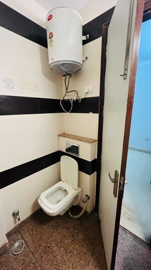 Furnished Amenities in 2 BHK Builder Floor at Kalkaji – for Rent