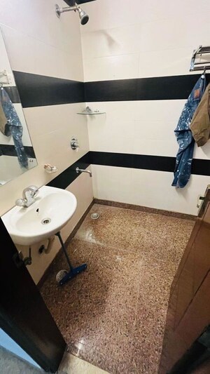 Team Area in 2 BHK Builder Floor at Kalkaji – for Rent