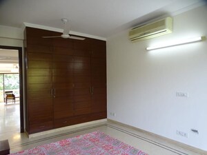 Room in 3 BHK Builder Floor at New Friends Colony – for Rent