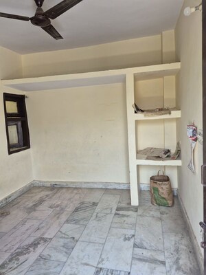 1 RK Builder Floor For Rent in Mayur Vihar