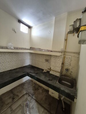Kitchen in 1 RK Builder Floor at Mayur Vihar – for Rent