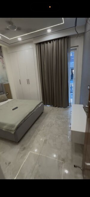 Bathroom in 3 BHK Apartment at BPTP Floors, Sector 70 – for Sale