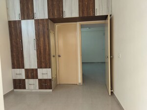 2 BHK Apartment For Rent in Pyramid Urban Homes, Sector 70a