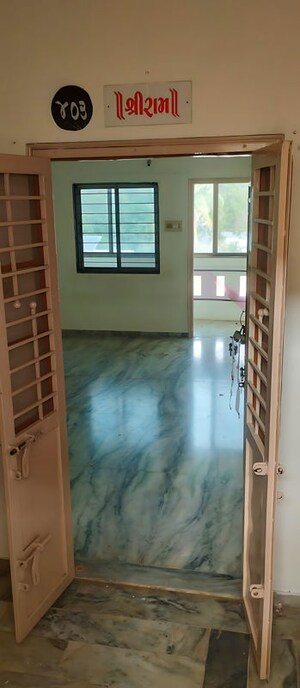  Apartment For Sale in Navakhal