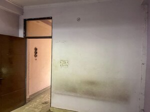 Room in  Apartment at Loni – for Sale