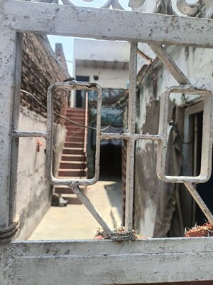  Independent House For Sale in Mukhmelpur