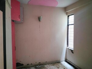 Room in  Apartment at Loni – for Sale