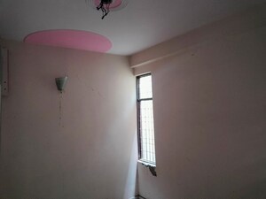 Room in  Apartment at Loni – for Sale