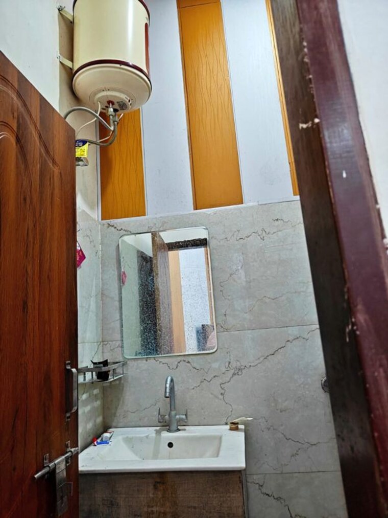 Kitchen, aman vihar 1 Bedroom 1100 Sq.Ft. Builder Floor In Aman Vihar Dehradun 10683440