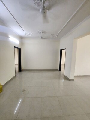 3.5 BHK Builder Floor For Rent in Green Fields Colony