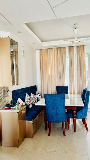 3 BHK Builder Floor For Rent in Green Fields Colony