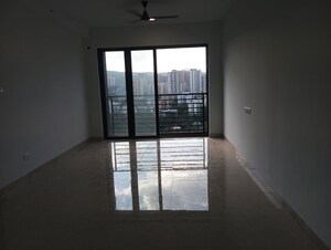 Room in 2 BHK Apartment at Risland The Icon, Dhokali – for Rent