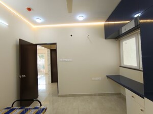 Room in 2.5 BHK Apartment at Candeur 40, Miyapur – for Rent