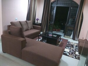 Living Room in 3 BHK Builder Floor at Palam Vihar – for Rent
