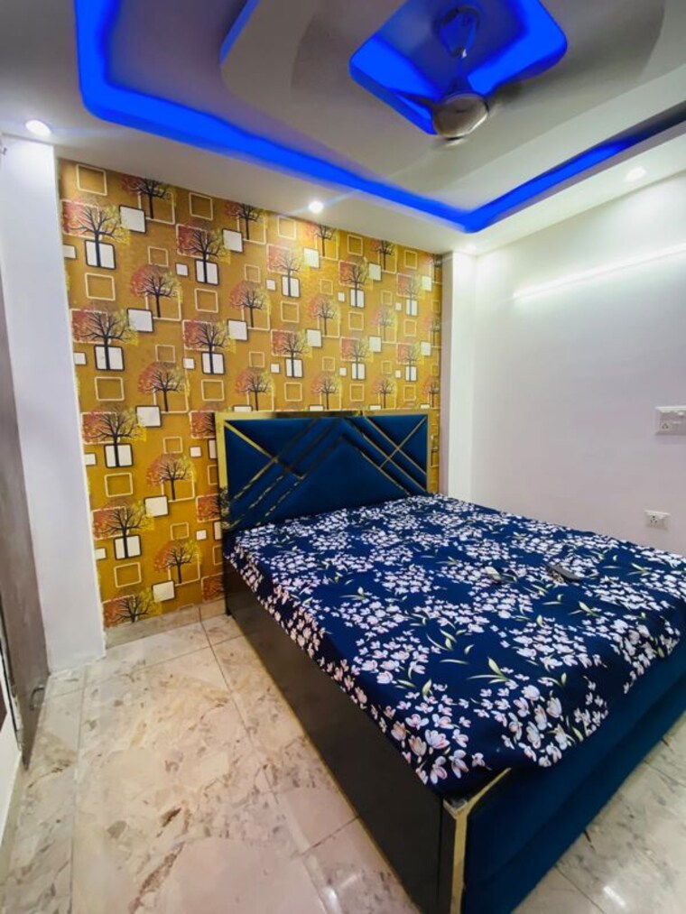 Bedroom, dwarka mor 3 Bedroom 100 Sq.Yd. Builder Floor In Dwarka Mor Delhi 10683700
