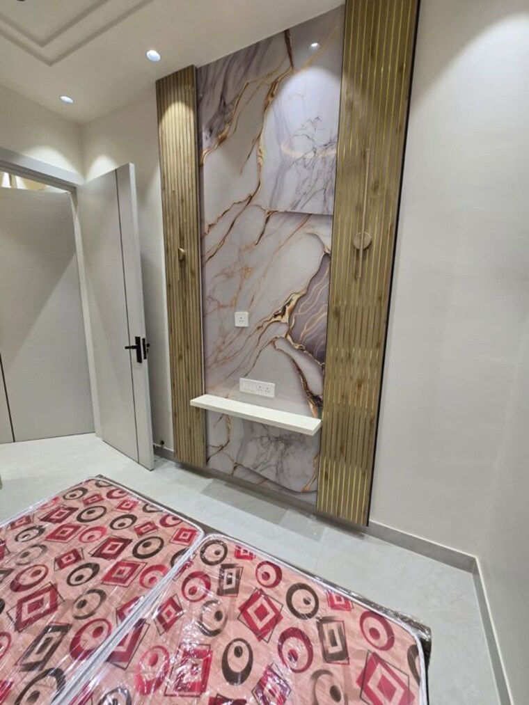 Bathroom, dwarka mor 2 Bedroom 60 Sq.Yd. Builder Floor In Dwarka Mor Delhi 10683765