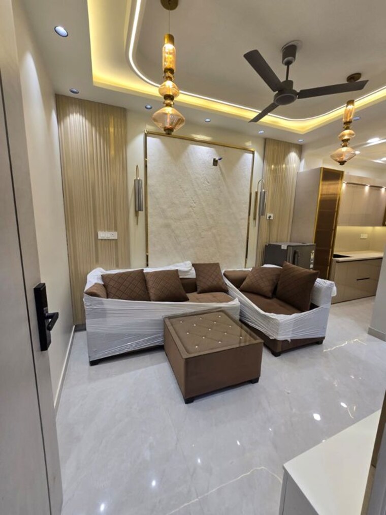 Living Room, dwarka mor 2 Bedroom 60 Sq.Yd. Builder Floor In Dwarka Mor Delhi 10683765