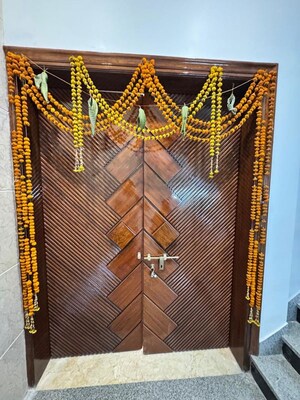 Balcony in 3 BHK Builder Floor at Palam Vihar – for Rent
