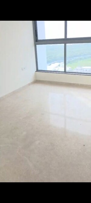 Room in 3 BHK Apartment at Sheth 72 West, Andheri West – for Rent