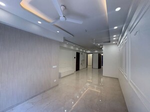 Building Lobby in 3 BHK Builder Floor at Smart World Orchard, Sector 61 – for Rent