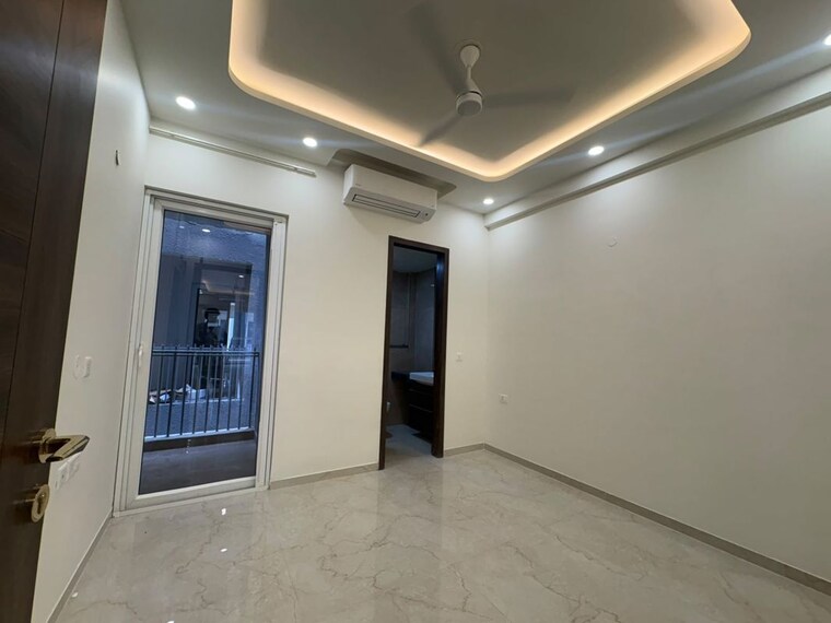 Room, smart-world-orchard 3 Bedroom 1800 Sq.Ft. Builder Floor In Sector 61 Gurgaon 10683929