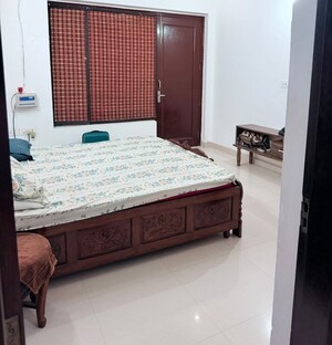 Bedroom in 3 BHK Builder Floor at Eros Rosewood City, Sector 49 – for Rent