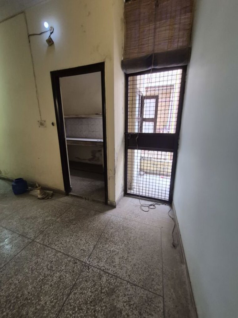 Kitchen, mayur vihar 2.5 Bedroom 680 Sq.Ft. Builder Floor In Mayur Vihar Delhi 10684043