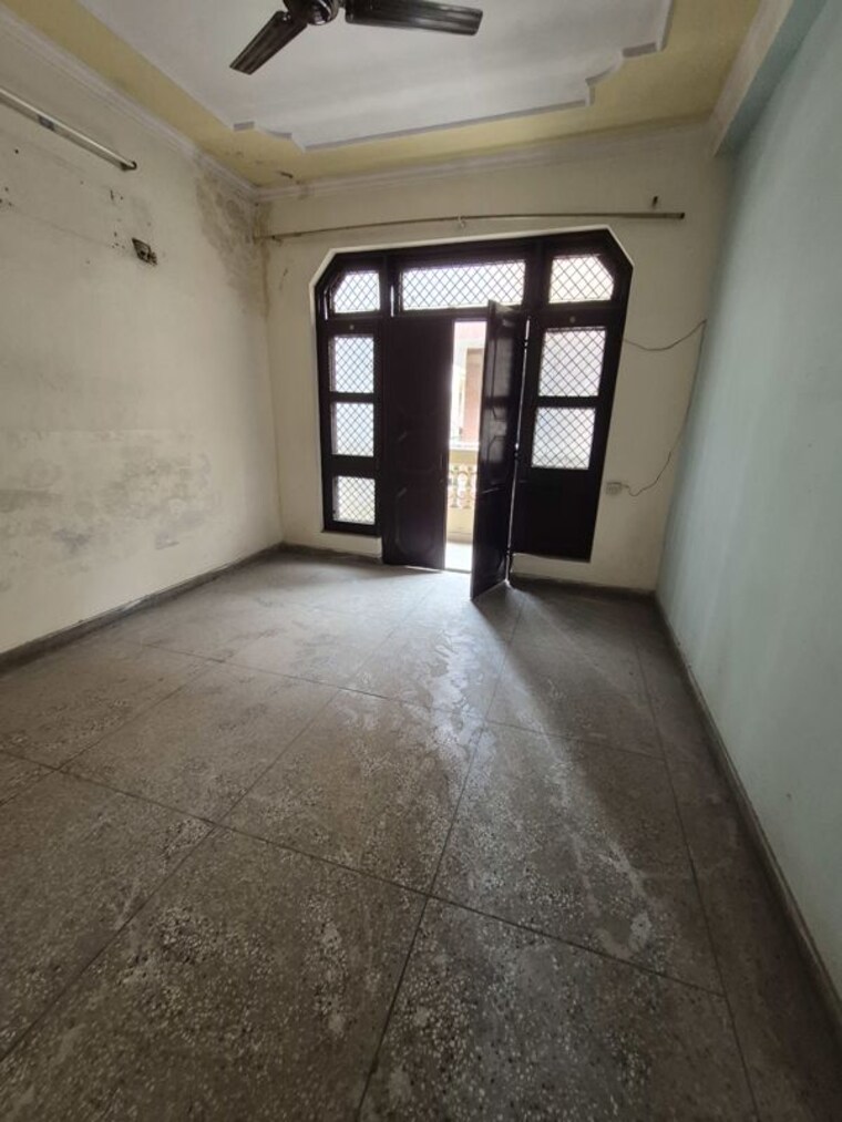 Room, mayur vihar 2.5 Bedroom 680 Sq.Ft. Builder Floor In Mayur Vihar Delhi 10684043
