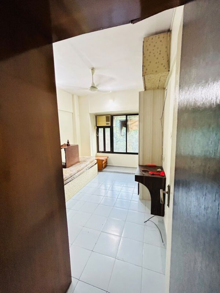 Bathroom, raj-heritage 2 Bedroom 960 Sq.Ft. Apartment In Borivali West Mumbai 10684048