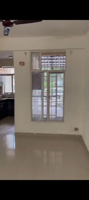 Room in 2 BHK Apartment at JKG Palm Resort, Raj Nagar Extension – for Rent