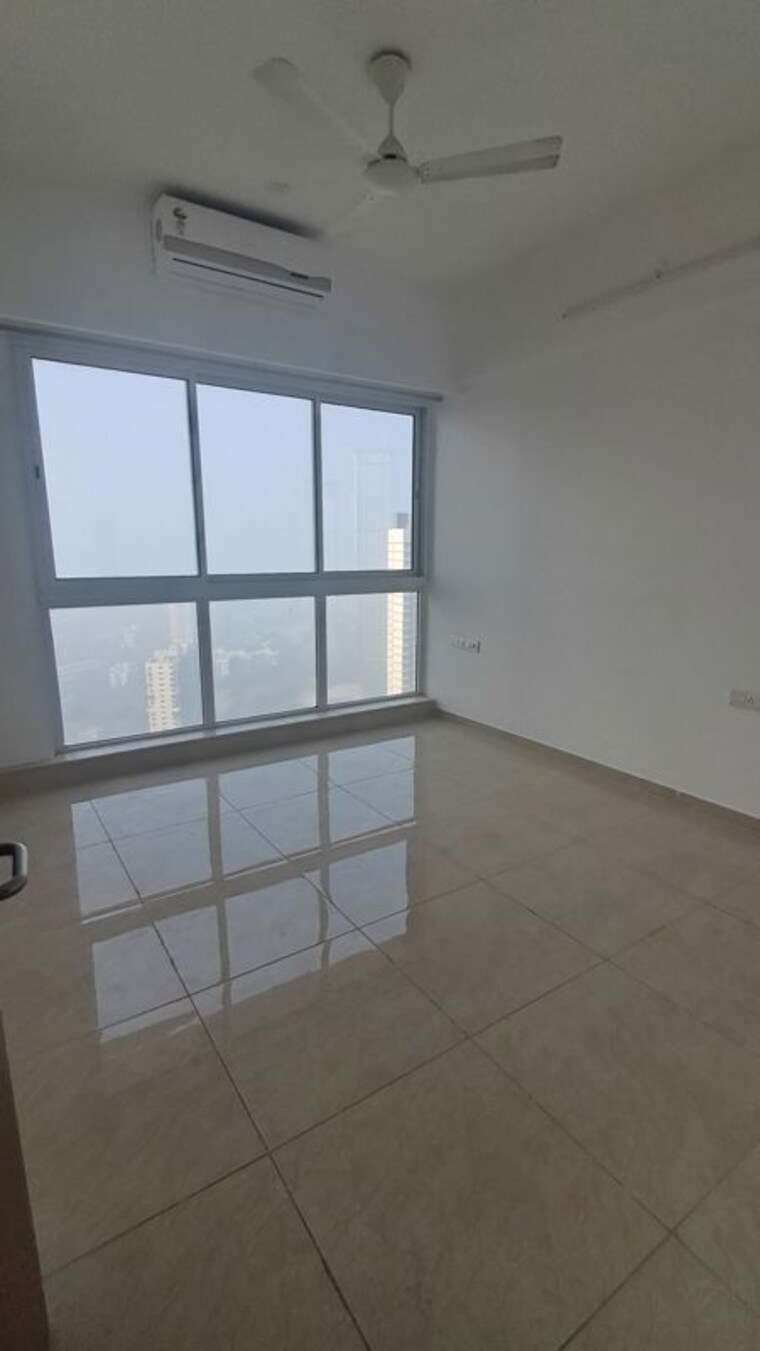 undefined, lnt-realty-crescent-bay 2 Bedroom 788 Sq.Ft. Apartment In Parel Mumbai 10684067