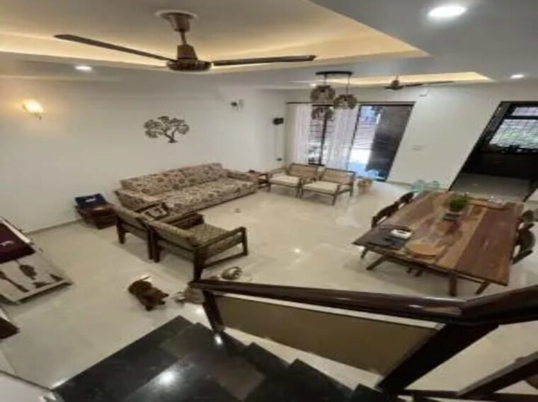 Hall, rajpur road 3 Bedroom 2350 Sq.Ft. Villa In Rajpur Road Dehradun 10684075