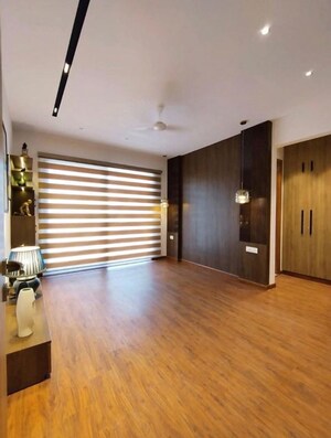 Room in 3 BHK Builder Floor at Ardee City, Sector 52 – for Rent