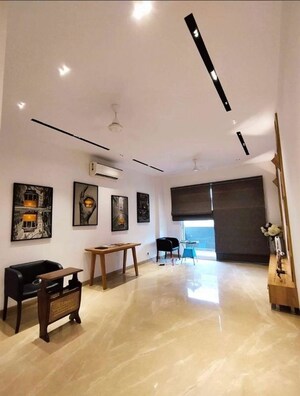 Living Room in 3 BHK Builder Floor at Ardee City, Sector 52 – for Rent